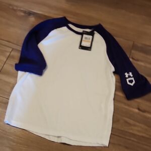 Under Armour White Tee with Navy Raglan Sleeves and Sleeve Logo